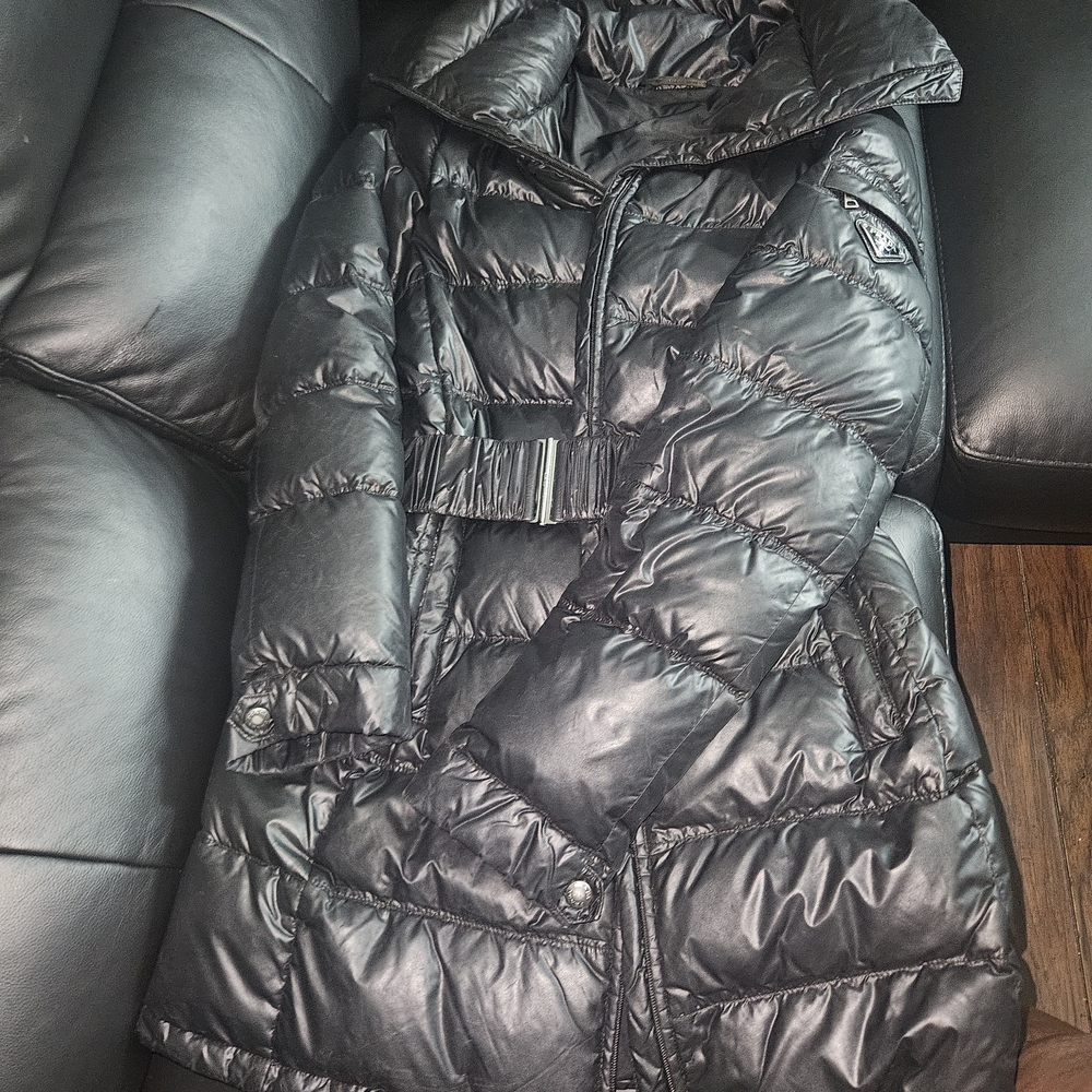 Women's Black Puffer Jacket